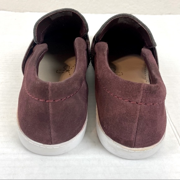 Clarks Glove Candy Slip On Burgundy Sneaker/ Loafer Size 7 - Picture 3 of 8